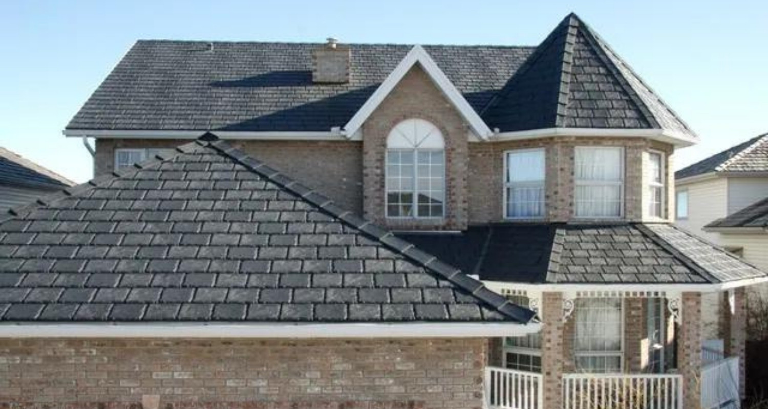 Luxury home with rubber roofing shingles